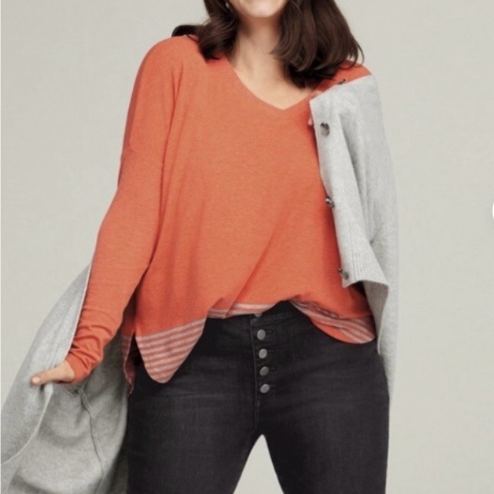 CAbi 4190 Hang Out Tee Size M